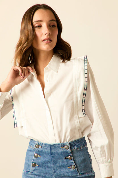 Camisa detalles bordados blanca